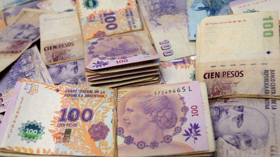 Autoriza Argentina aumento a los salarios mínimos