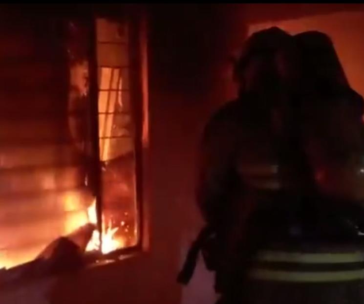 Se incendia vivienda en Apodaca