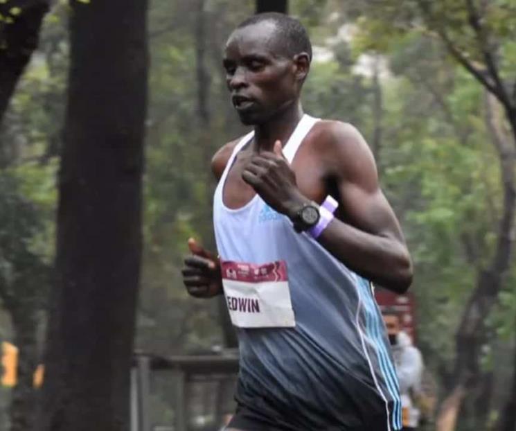 Dominan africanos el Maratón de CDMX