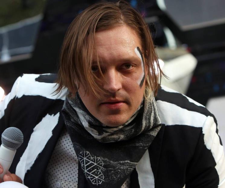 Acusan a vocalista de Arcade Fire de abuso sexual y responde