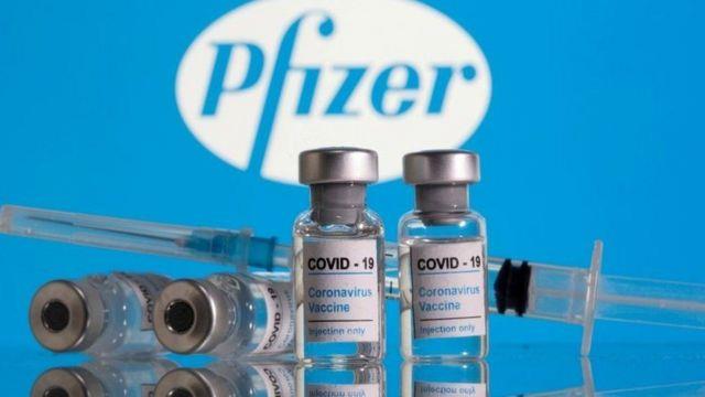 Autoriza EU primeras actualizaciones de vacunas contra Covid