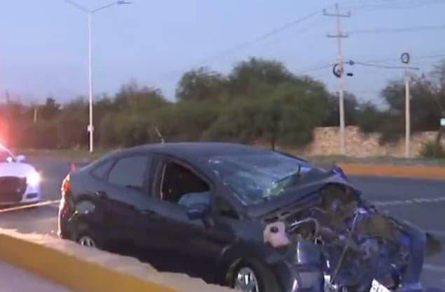 Muere pareja tras estrellamiento en carretera a Laredo