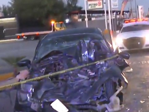 Una pareja murió tras estrellar su auto contra un tráiler estacionado, en la Carretera a Laredo