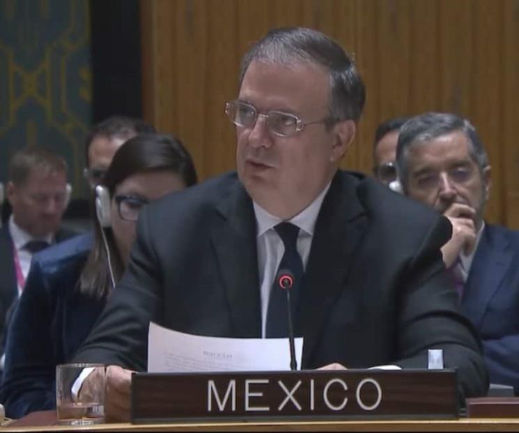 México propone crear comité para mediar conflicto en Ucrania