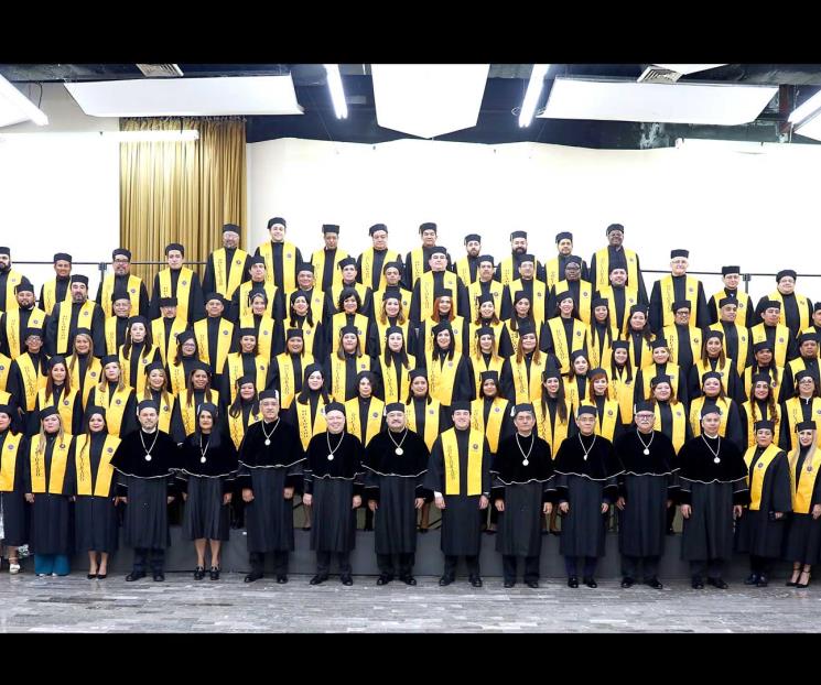 Obtienen 286 estudiantes grado de doctor en UANL