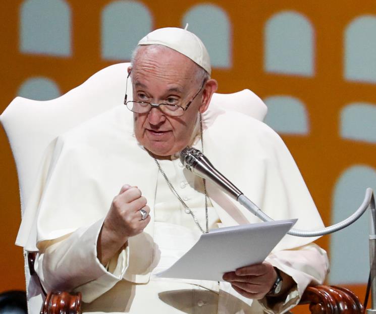 Llama el Papa pide a jóvenes salvar el planeta