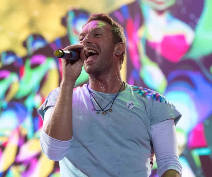 Pospone Coldplay gira por problemas de salud de Chris Martin