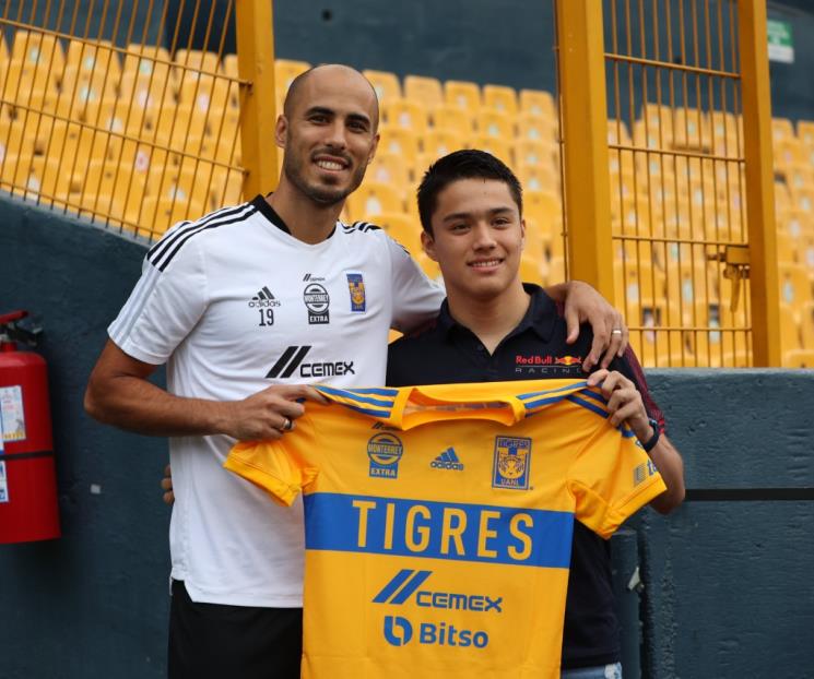 Convive Noel León, piloto de RB Junior Team con Tigres