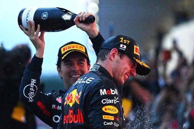 Felicita Checo Pérez a Max por ser bicampeón en la F1