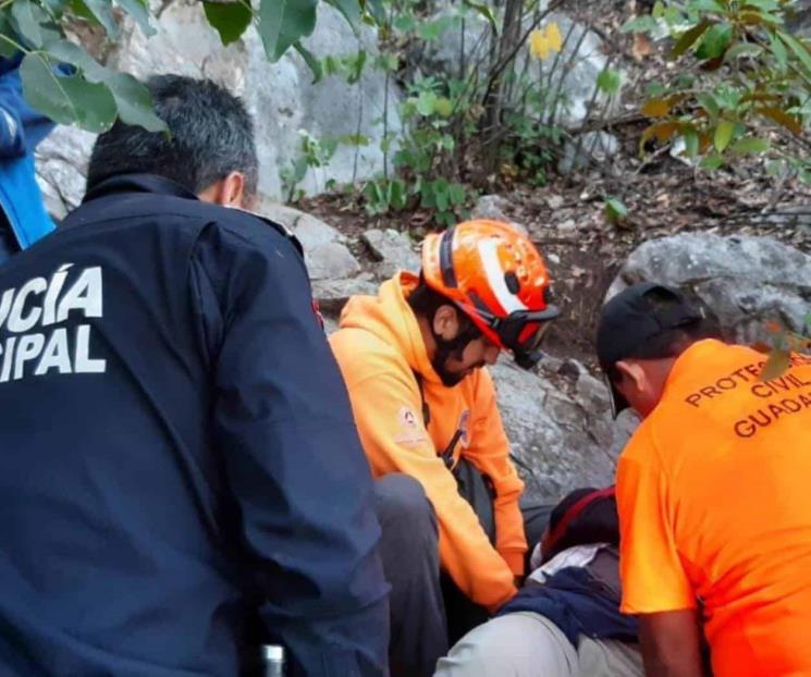 Rescatan a senderista que se lesionó en el Cerro de la Silla