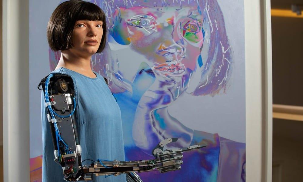 AI-Da, el robot capaz de pintar con sus propias manos