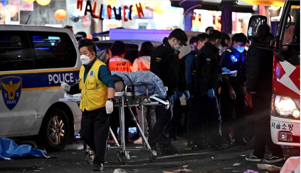 Sube a 120 cifra de muertos por estampida en Seúl