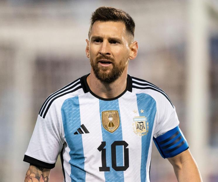 La hace Messi de líder en reciente título de Argentina