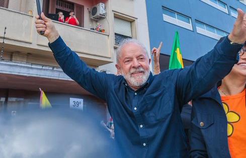 Son la pobreza y oposición, los desafíos de Lula en Brasil