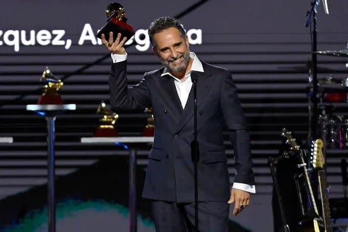 Arrasa  Jorge Drexler en los Latin Grammy