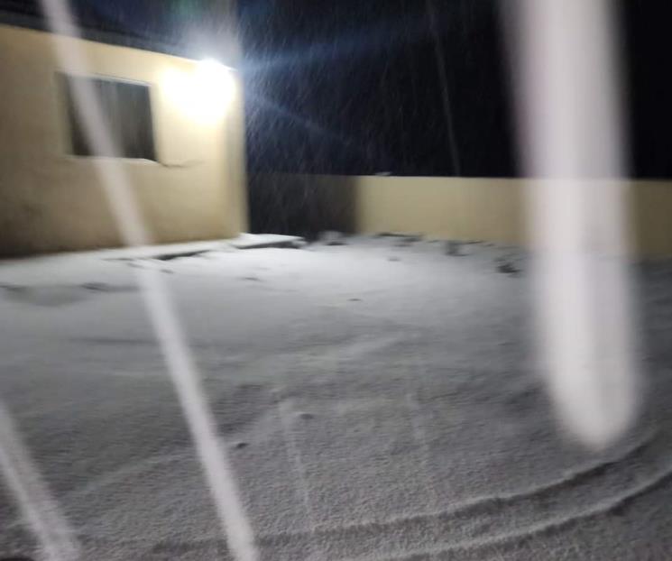 Reporta NL primera nevada en El Potosí