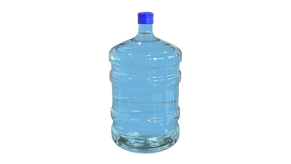 Cambia tu garrafón por agua de filtro y reduce el plástico