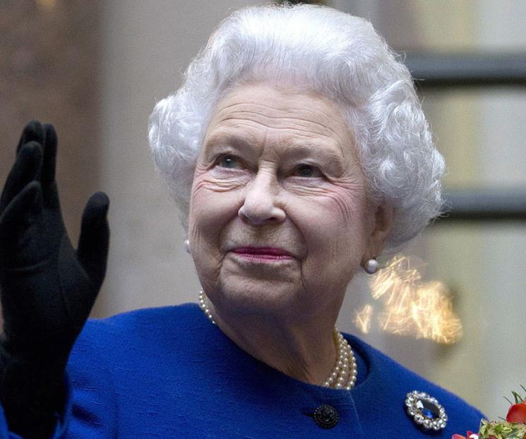 La reina Isabel II luchaba contra el cáncer: revela libro