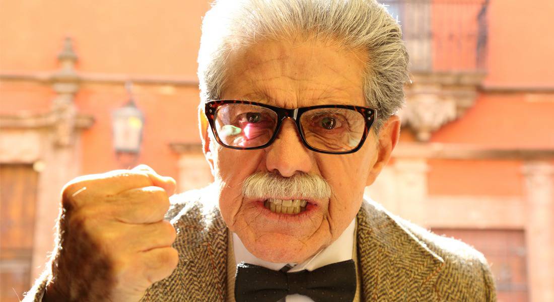 Ya entrado en años, el histórico intérprete hizo de abuelo en varias películas, como en Un Padre No Tan Padre (2016) en el rol de Don Servando