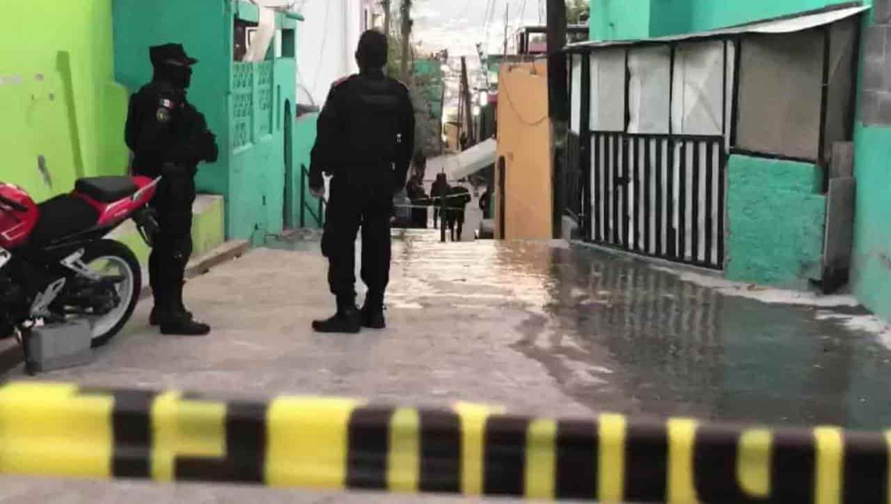 Una intensa movilización policiaca se registró en calles de la colonia Genaro Vázquez, al reportarse un enfrentamiento entre hombres armados