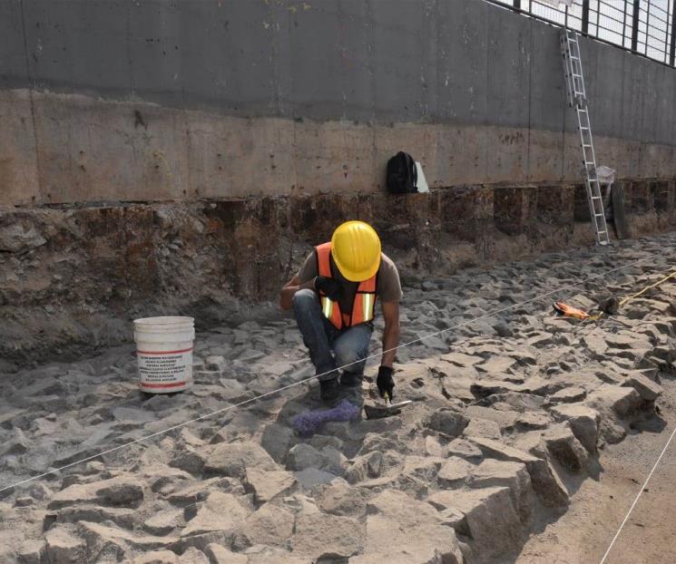 Descubren arqueólogos tramo de vieja Carretera Panamericana