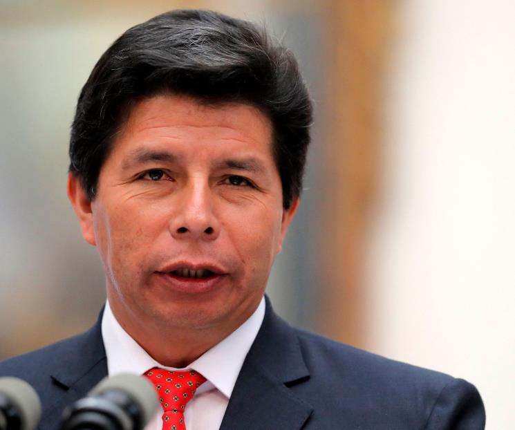 Anuncia Pedro Castillo disolución del Congreso en Perú