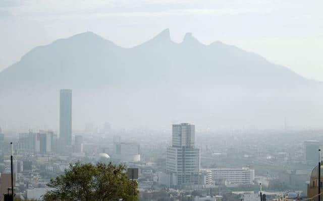 Se preocupan regios por monitorear calidad del aire