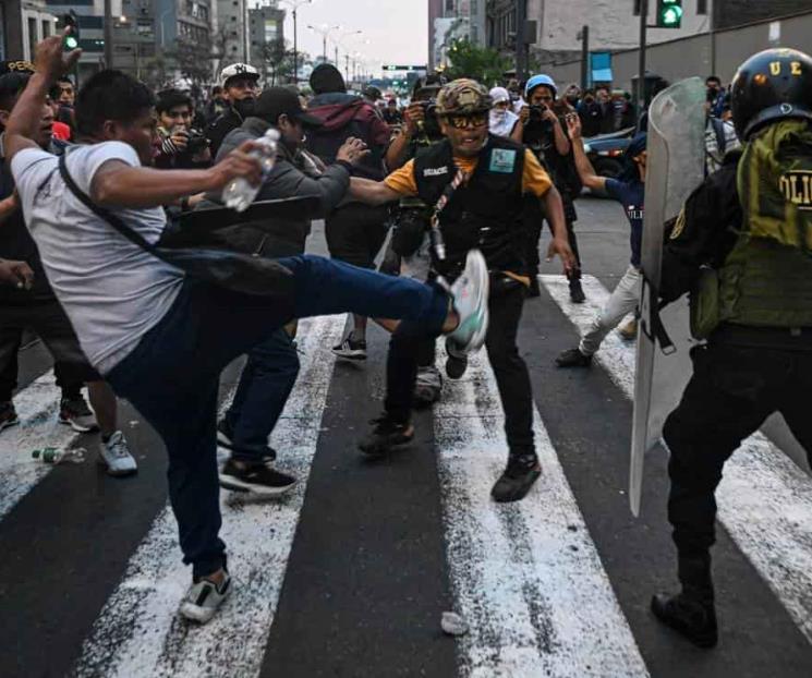 Reportan dos muertes tras protestas en Perú