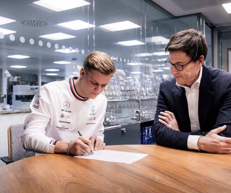 Será Mick piloto reserva en Mercedes