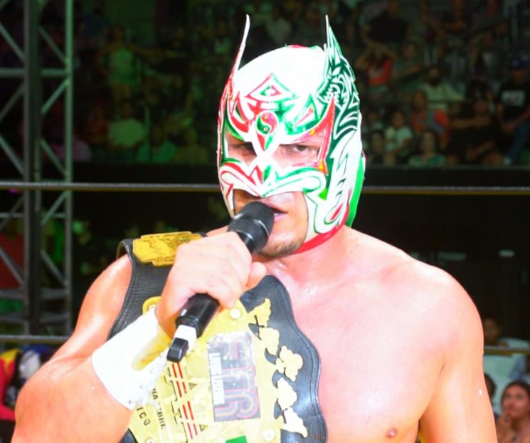 Firma luchador mexicano con la WWE