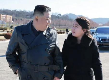 Quedaría poder en familia en Norcorea