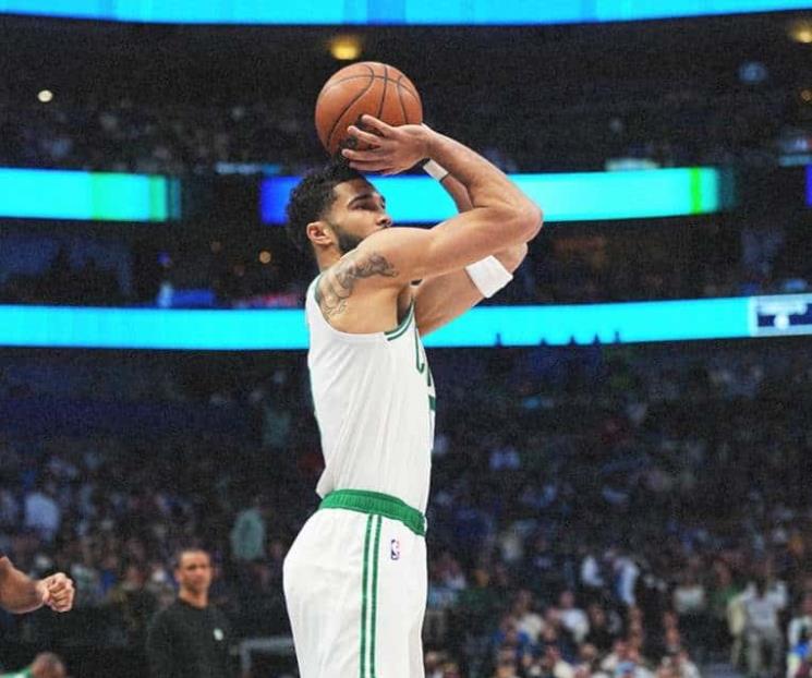 Los Celtics se imponen con jerarquía a los Mavs