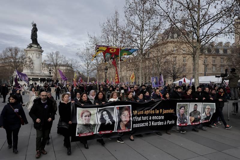 Protestan kurdos de toda Europa