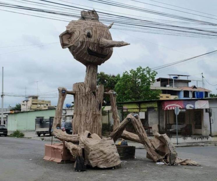Crean Pinocho gigante en Ecuador
