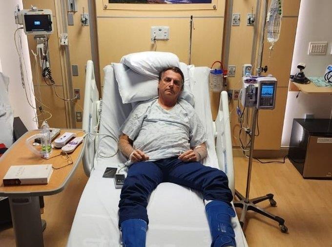 Hospitalizan a Bolsonaro en EUA; presenta dolor abdominal
