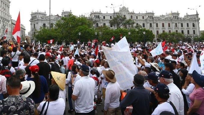 Se recrudecen las protestas en la capital peruana