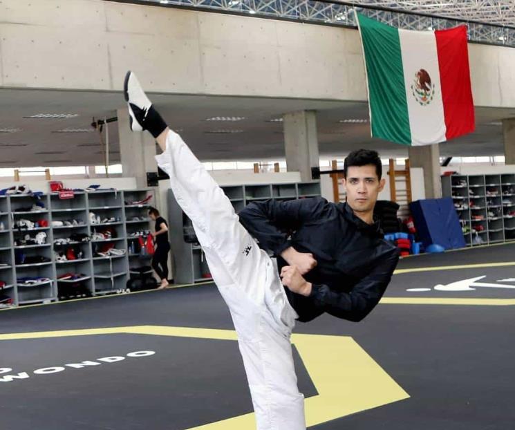 Se prepara César Rodríguez para mundial de taekwondo