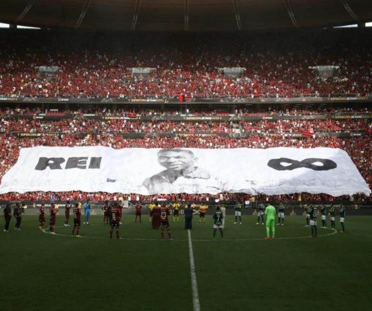 Homenajean a Pelé en la Supercopa de Brasil