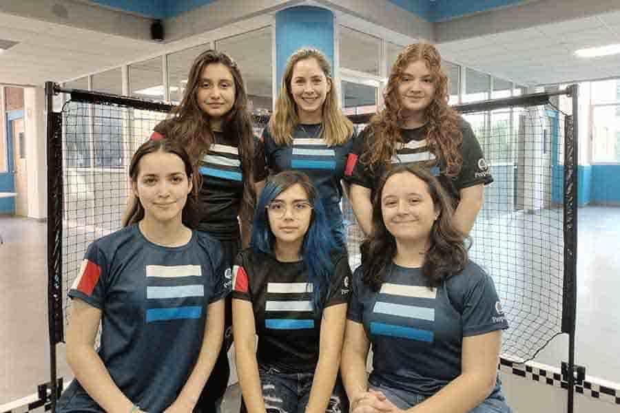 Van alumnas de PrepaTec MTY a torneo de robótica