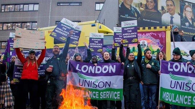 Vive Inglaterra histórica huelga del sector salud