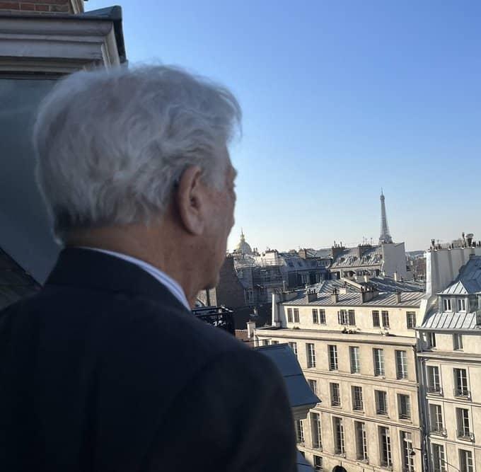 Mario Vargas Llosa y París: Una vieja historia de amor...