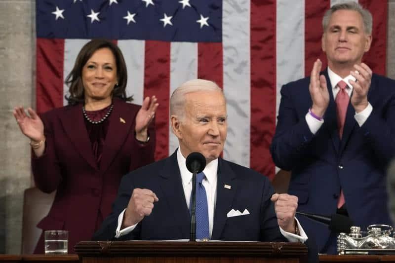 Pide Biden a legisladores aprobar reforma migratoria