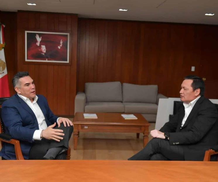 Moreno Cárdenas y Osorio Chong se reúnen en privado