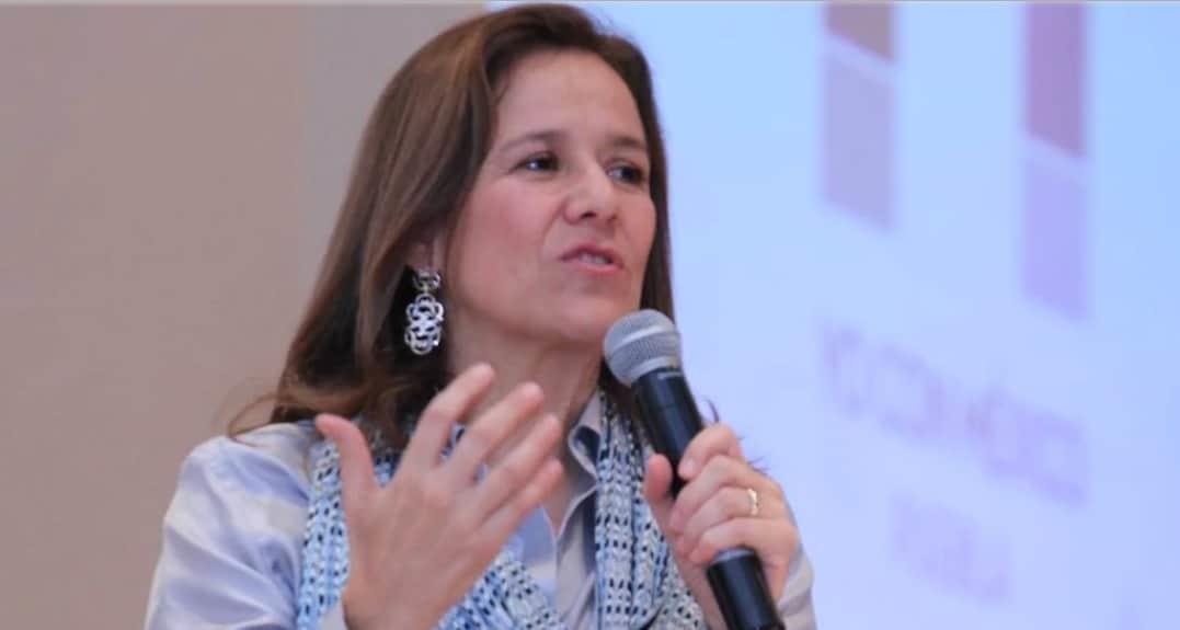 Defiende Margarita Zavala a Calderón