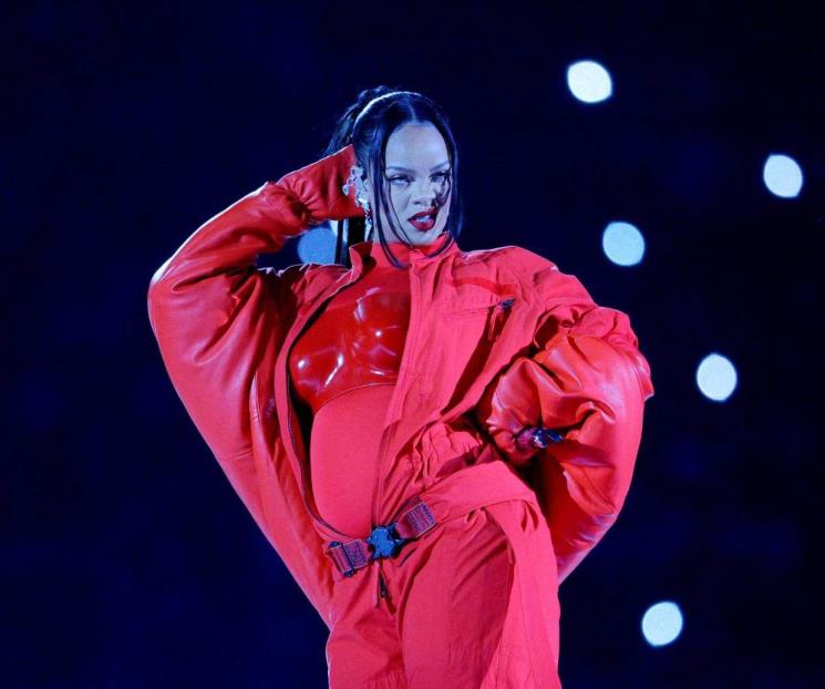 Rihanna ocultó su embarazo durante ensayos del medio tiempo