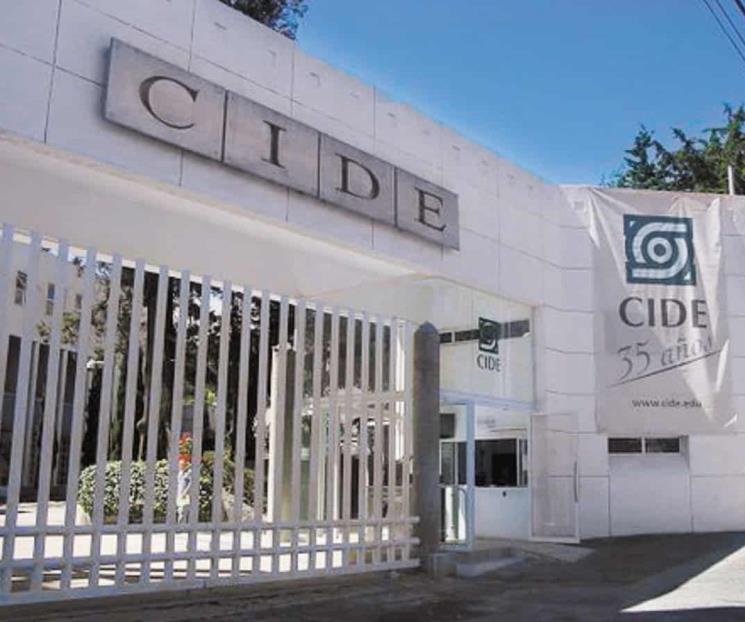 Presentan denuncia contra director del CIDE