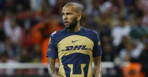 Habría más pruebas que incriminarían a Dani Alves