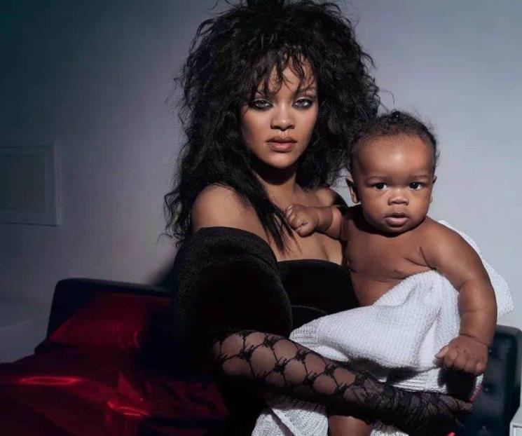 Rihanna presume primera foto familiar con su bebé