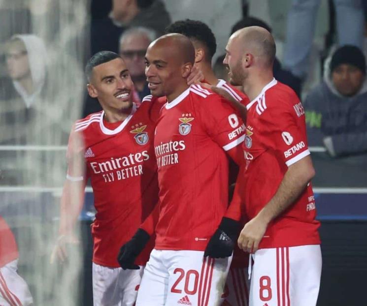 Benfica y Borussia aventajan en Champions