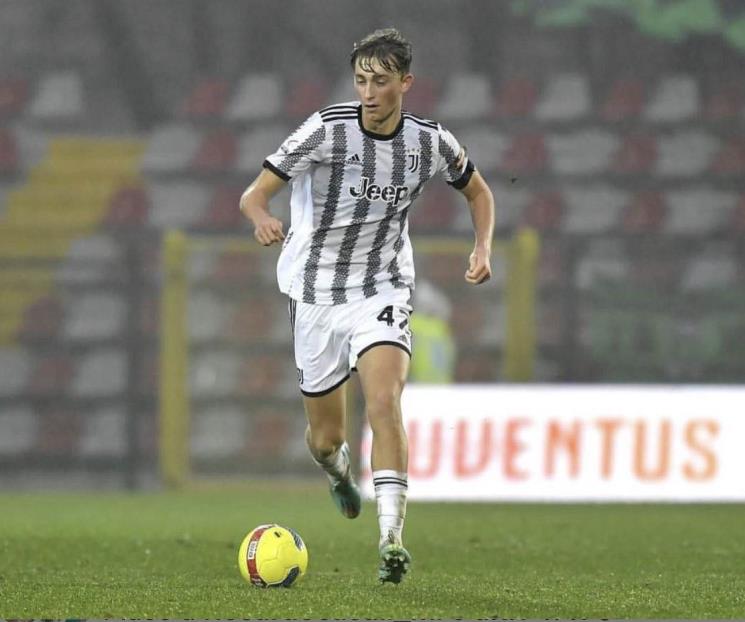 Renueva la Juventus a Huijsen